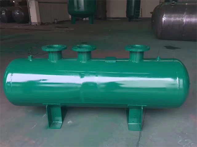 城中城中城中蒸汽分气缸